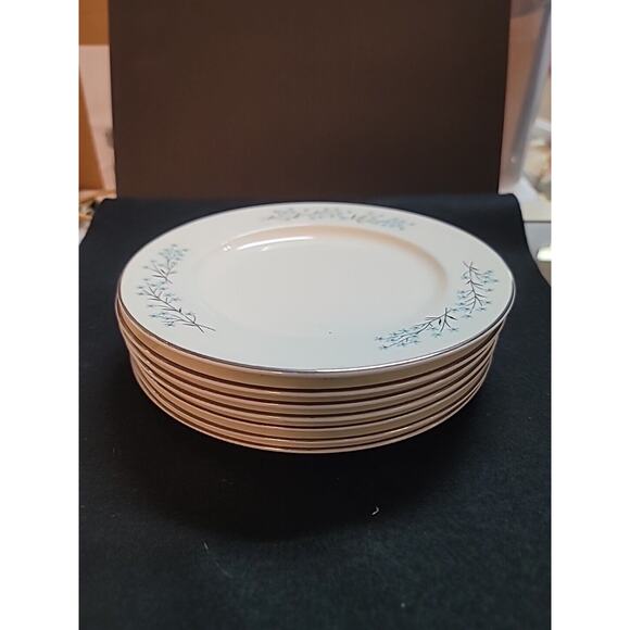 Harmony House Sears #4553 CRESTWOOD Round 8" Salad Plates LOT Of 7 - Picture 3 of 4